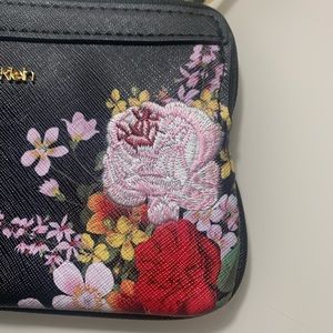 CALVIN KLEIN embroidered wristlet